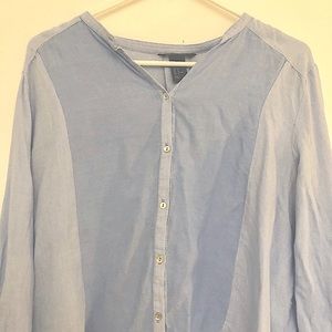 H&M 2 toned, button up, chambray colored shirt